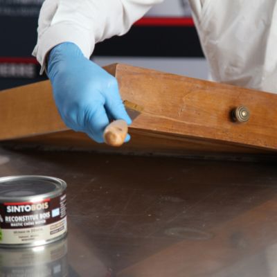 Reconstitue bois mastic Sintobois chêne clair 170g
