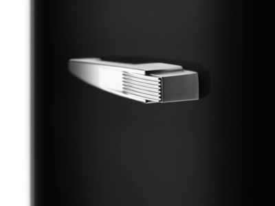 Réfrigérateur congélateur à poser ouverture gauche Smeg FAB28LBL5 244L / 26L noir