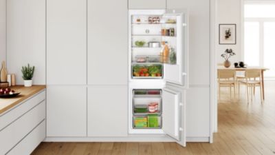 Réfrigérateur congélateur encastrable porte réversible Bosch KIV86NSF0 182L / 83L, blanc