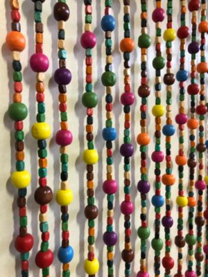 Rideau de porte Morel E534 Bubble Gum en perles de bois multicolore H.200 x l.90 cm