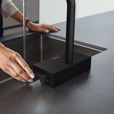 Robinet de cuisine avec douchette HANSGROHE Aquno Select M81 250 2 jets noir mat + nettoyant Briochin