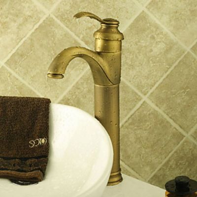 Robinet lavabo, finition en laiton pour un style classique