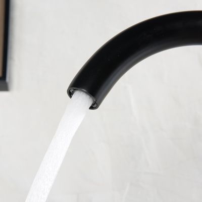 Robinet mitigeur de luxe sur pied 8028B en noir