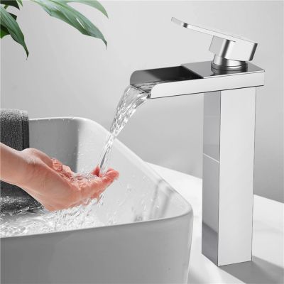 Robinet Salle de Bain Cascade Haut Mitigeur pour Vasque Chromé Robinet Design Moderne Corps en Acier Inox