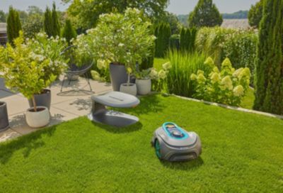 Robot tondeuse sans fil périphérique Smart Sileno Free 700 Gardena 1 700m²