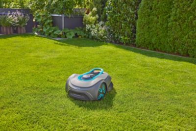 Robot tondeuse sans fil périphérique Smart Sileno Free 700 Gardena 1 700m²