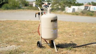 Sableuse aérogommeuse Portable - DRAGON 40 - Cuve 40 litres - Décapage Bois Métal Pierre