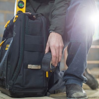 Sac à dos Stanley Fatmax Quick Access FMST1-80144 - sac outil 600 deniers, base étanche, compartiment ordinateur