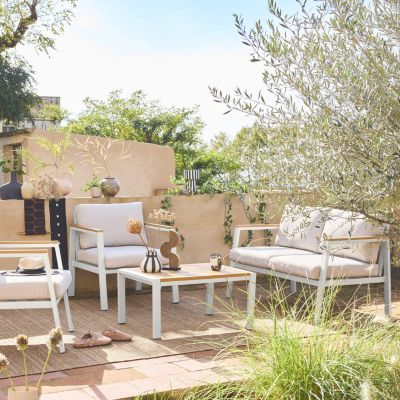 Salon de jardin Casoria. beige. aluminium et polywood 4 places. 1 canapé. 2 fauteuils. 1 table basse
