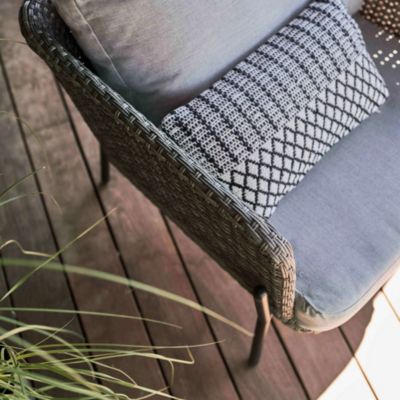 Salon de jardin oviala resine tressee 4 pieces