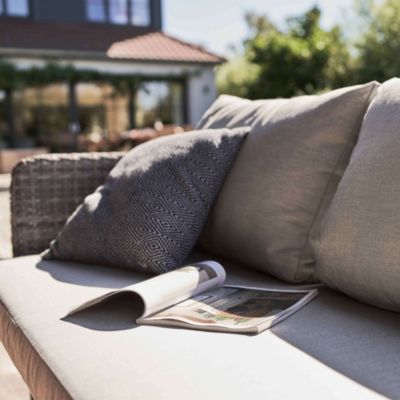 Salon de jardin oviala resine tressee 4 pieces