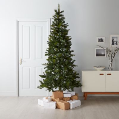 Sapin artificiel Eiger Ø.112 x H.228 cm support inclus