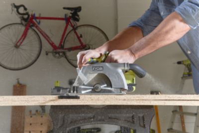 Pack RYOBI - Scie circulaire R18CS-0-18V One+ - sans batterie ni chargeur - Lame ultra fine CSB165A1