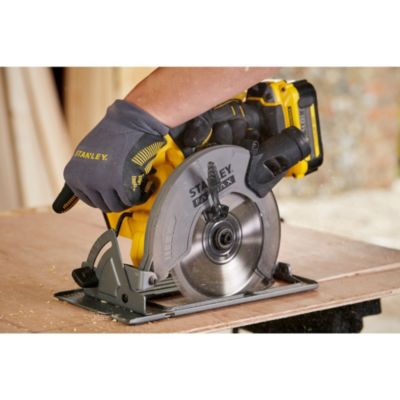 Scie circulaire sans fil Stanley Fatmax SFMCS500B Gamme V20 18V 165 mm (sans batterie)