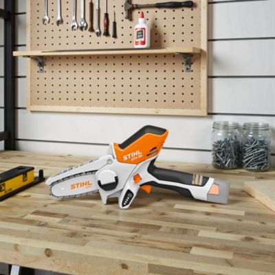 Scie de jardin sans fil sur batterie 10,8 V Stihl GTA 26 (sécateur,ébrancheur,scie à bois) (avec batterie et chargeur)