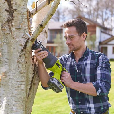 Scie sabre sans fil Ryobi ONE+ R18RS-0 18V (sans batterie)