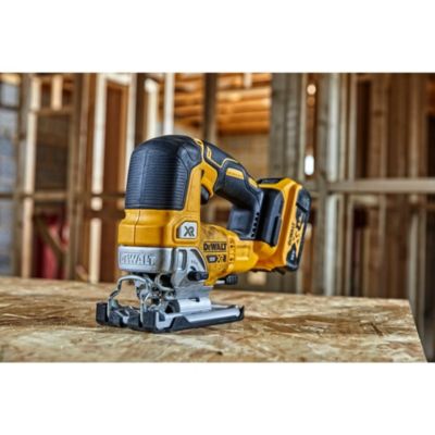 DeWalt DCS334N Scie sauteuse pendulaire sans fil 18V Brushless + 1x  Batterie 5,0Ah - sans chargeur