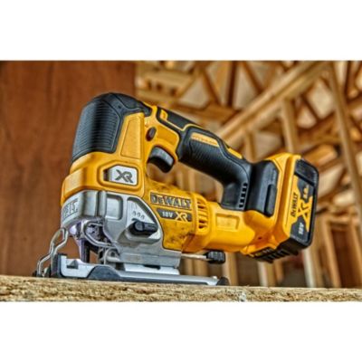 Scie sauteuse sans fil sans batterie 18 V - pendulaire (4 niveaux) - vitesse 0-3200 tr/min - DeWalt DCS334NT-XJ