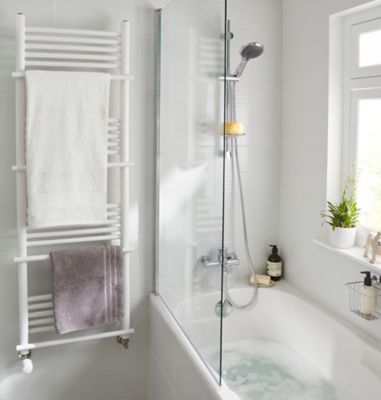 Sèche-serviettes eau chaude en acier vertical 631W blanc mat, GoodHome Solna