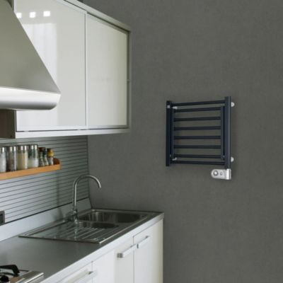 Sèche-serviettes électrique à inertie fluide 150W noir, Deltacalor Papillon 1