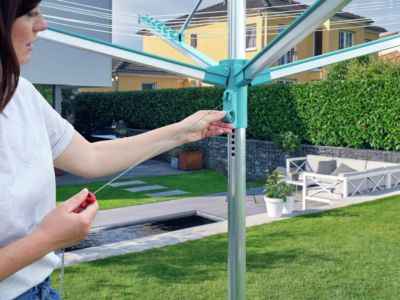 Séchoir parapluie de jardin avec douille de fixation, 40 m d'étendage, gris et bleu turquoise, Leifheit Linomatic 400 Easy