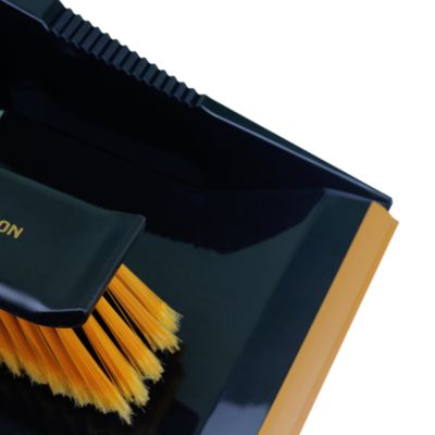 Set brosse et pelle Magnusson en Caoutchouc, plastique et polyéthylène téréphtalate (PET)