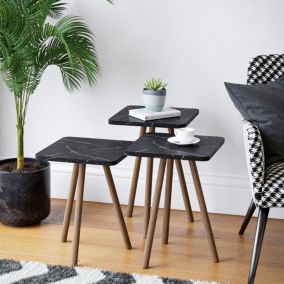 Set de 3 tables d'appoint Hobro carrées trépied noir en.casa