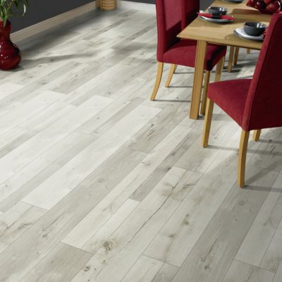 Sol stratifié clipsable Bexhill chêne blanc passage élévé AC4 ép.8 mm