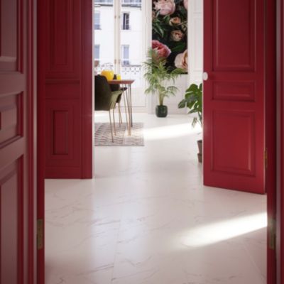 Sol stratifié clipsable Elegance aspect marbre blanc 8 mm compatible pièces humides