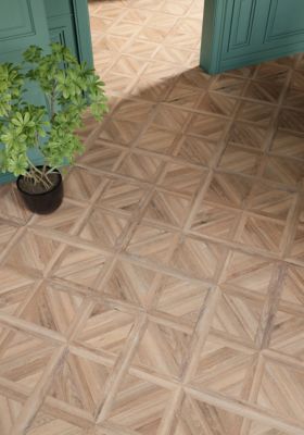 Sol stratifié Davenant GoodHome, passage intense AC5, effet chêne, L.120 cm x l.40 cm x ép.10 mm, résistant à l'eau