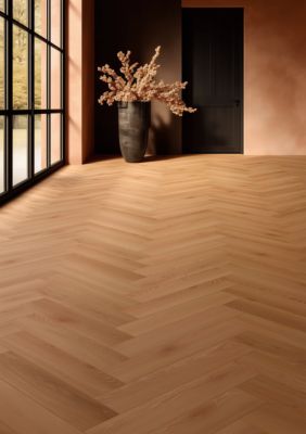 Sol stratifié Dorado bâton rompu Homflor, passage intense AC5, effet chêne blond, L.64,4 cm x l.14,3 cm x ép.8 mm, résistant à l'eau