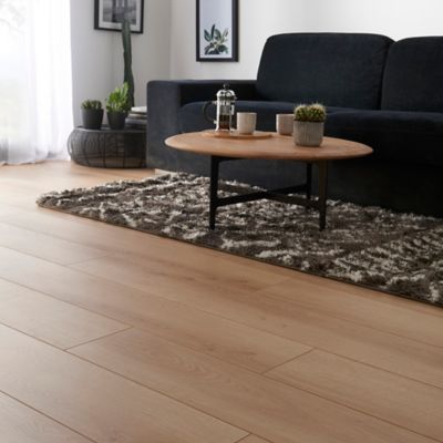 Sol stratifié effet chêne naturel l.138 x l.19,3 cm x ép.10 mm, GoodHome Malton