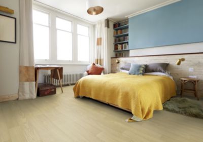 Sol vinyle rouleau Booster Boston effet bois miel L.4m Gerflor