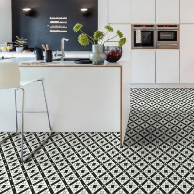 Sol Vinyle Style - Carreaux de ciment graphique - Noir et blanc - Rouleau de 4m x 14m