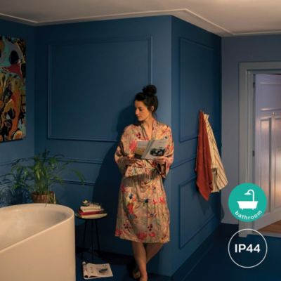 Spot encastré dimmable Bluetooth Philips Hue IP44 Rond GU10 350lm 5W multicolore