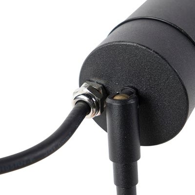 Spot orientable à piquet noir IP44 - Solo