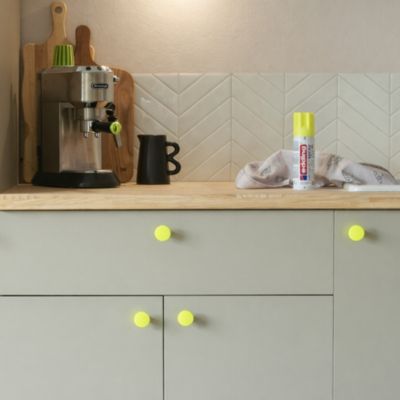 Spray peinture acrylique Edding jaune fluo 200 ml