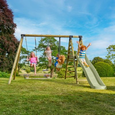 Station de jeux en bois Ceyreste Barbouzet TP Toys 2 balançoires + 1 vis-à-vis + toboggan L.342 x l.342 x H.224 cm