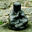 Statue moine assis priant Penez Herman 46394 en pierre reconstituée H.30 cm