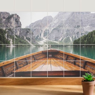 Sticker Mural Carrelage Wallfluent 10x10 cm Vue depuis un bateau sur le lac Cuisine Salle de Bain 24 pcs