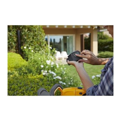STIGA HT 100e sans fil Taille-haie avec batterie, avec chargeur 0,15