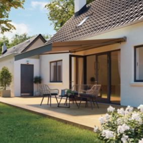Store banne motorisé avec semi coffre gris 4x3 m Jagua Klikstrom