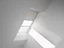 Store de fenêtre de toit occultant et tamisant Velux Duo DFD S06 beige