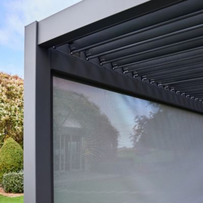 Store gris pour pergola bioclimatique   Triomphe   3x4 m. aluminium et textilène