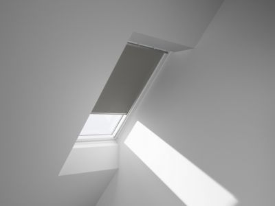 Store occultant fenêtre de toit Velux DKL UK04 gris