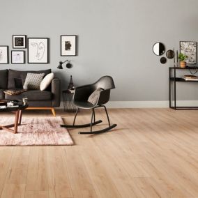 Stratifié Sandolo décor chêne naturel L.138,3 x l. 19,3 cm x Ép. 8 + sous-couche intégrée 2 mm GoodHome