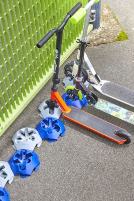 Support trottinette au sol Mottez L. 21 cm gris