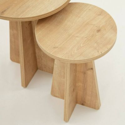 Table basse Eridani, Table basse, Porte-revues pour canapé, Etagère de salon, 40x40h50 cm, Chêne
