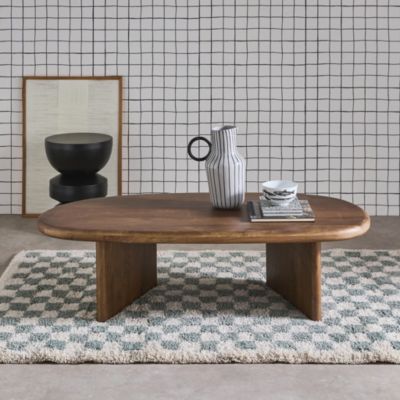 Table basse ovale bois de manguier noyer. L 119.5 x P 60 x H 35cm
