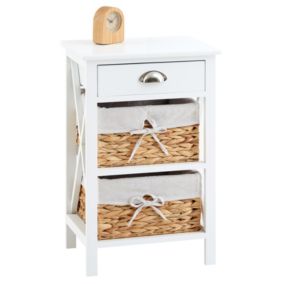 Table de chevet RAVEO table de nuit en bois lasuré blanc avec 1 tiroir et 2 paniers en fibre naturelle et insert en tissu blanc